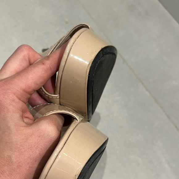 Prada nude patent platform heel logo sandal. Size EU 40 (fits like a US9-9.5). - Picture 9 of 10